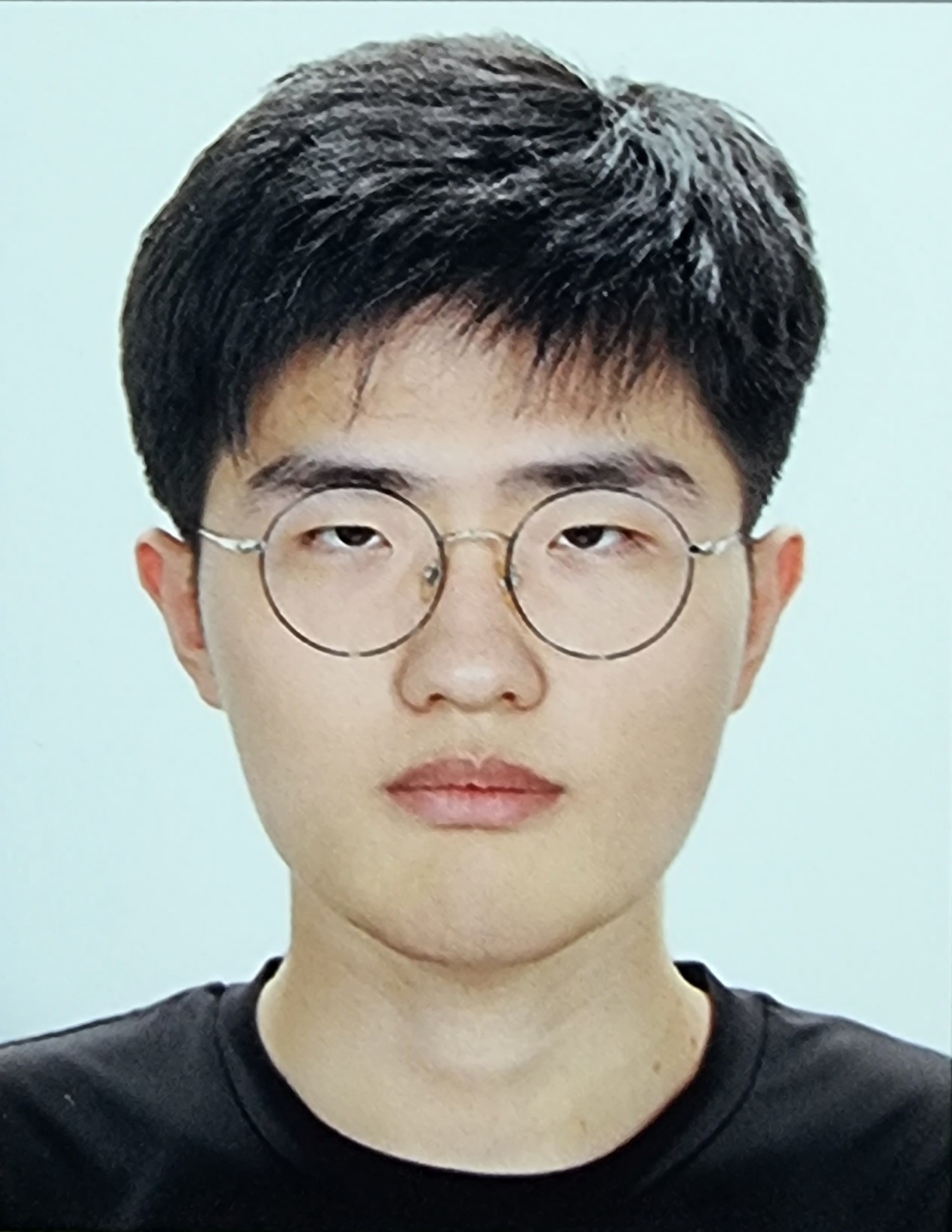 박진석